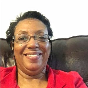 Meet your Posher, Sylvia